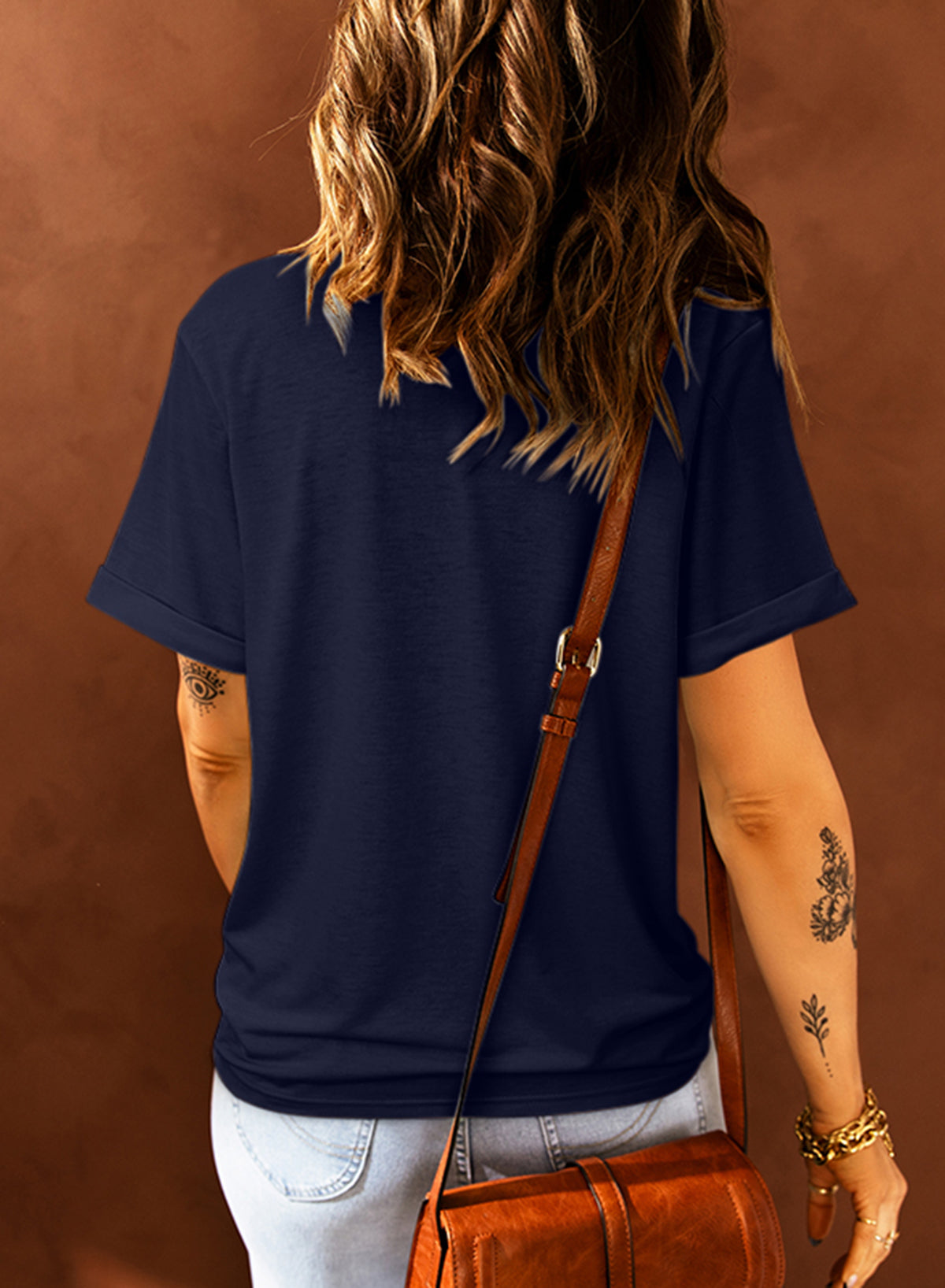 Blaues, einfarbiges T-Shirt mit Rundhalsausschnitt