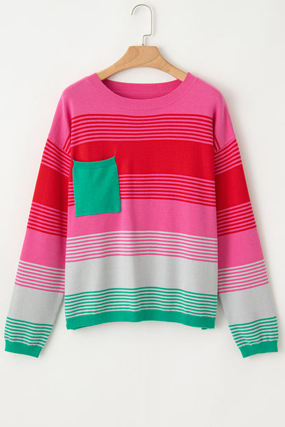 Rosa gestreifter Strickpullover mit aufgesetzten Taschen und überschnittener Schulter