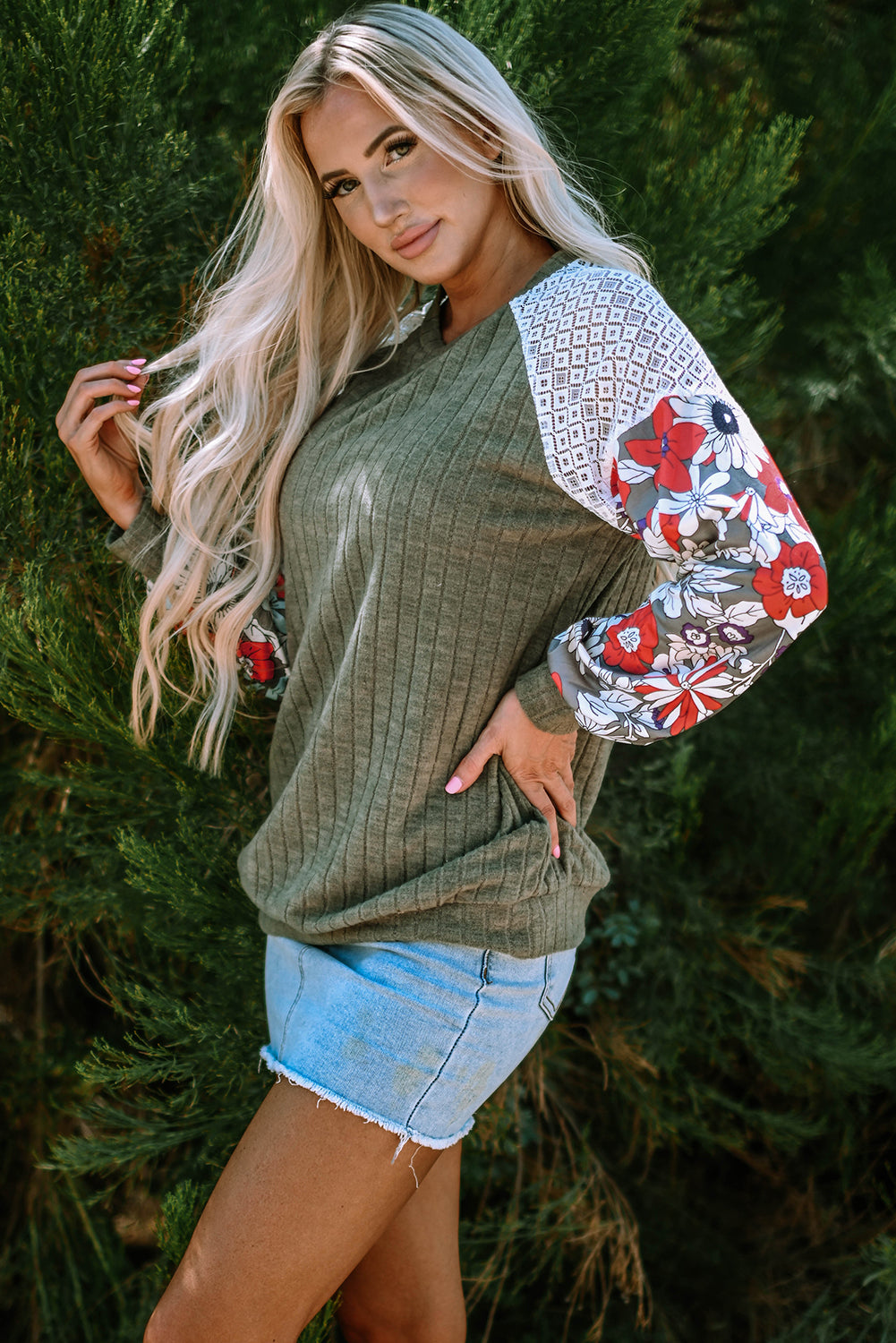Laurel Green – Langärmlige, gerippte Bluse mit Blumen-Patchwork