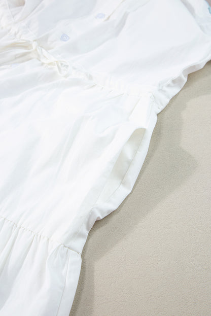 Weißes, kurzärmliges, langes Kleid mit Farbblock-Zickzack-Besatz und Kordelzug in der Taille