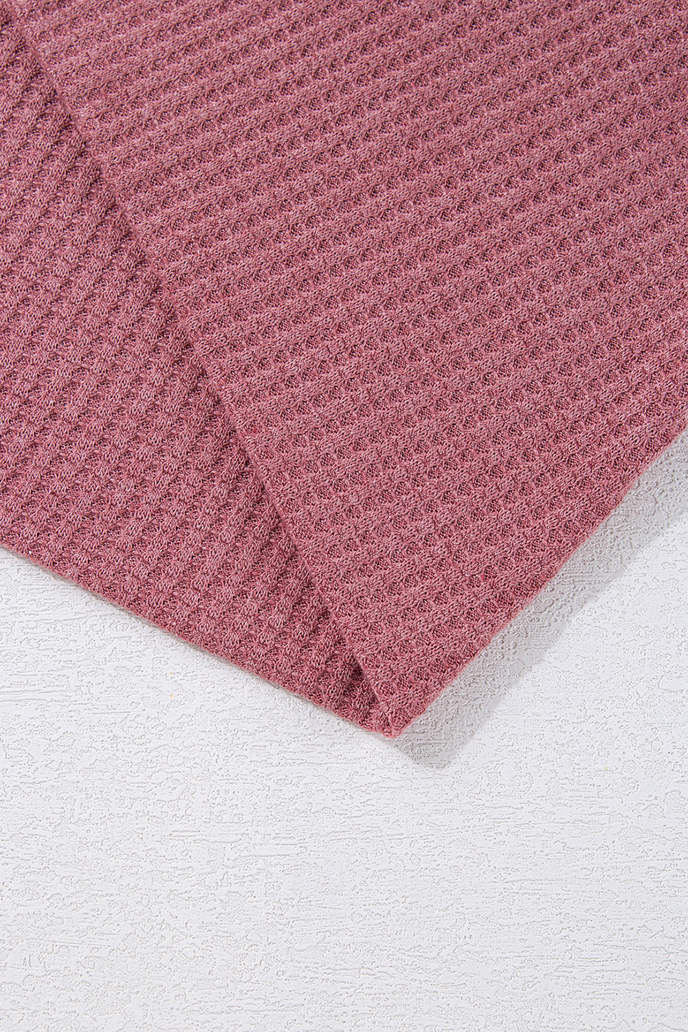 Mineralrote, einfarbige Strickjacke mit Waffelstrick und Tasche