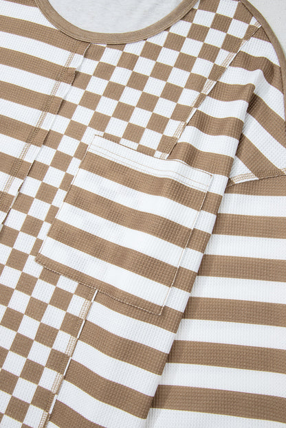Khakifarbene Bluse mit Schachbrettmuster und Patchwork-Laternenärmeln und Taschen