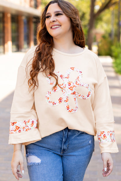 Beiges Plus Size Top mit Rundhalsausschnitt und Blumenpatches