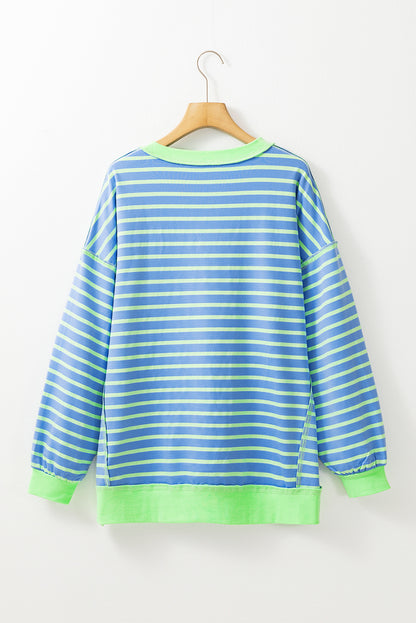 Himmelblaues gestreiftes High-Low-Pullover-Tunika-Sweatshirt mit Kontrastbesatz