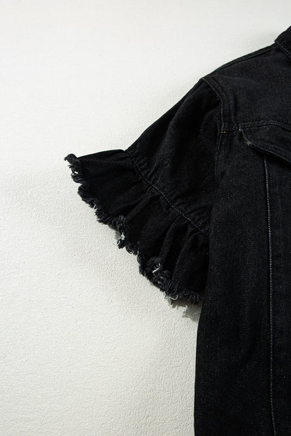 Schwarze, gerüschte, kurzärmlige Jeansjacke mit ungesäumten Kanten