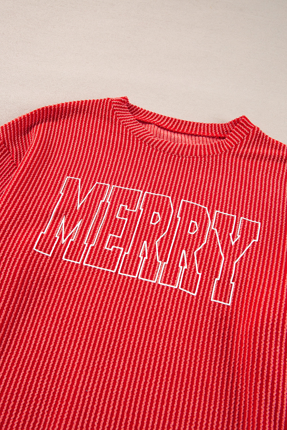 Racing Red Corded MERRY Graphic Langarm-Top und Shorts Set