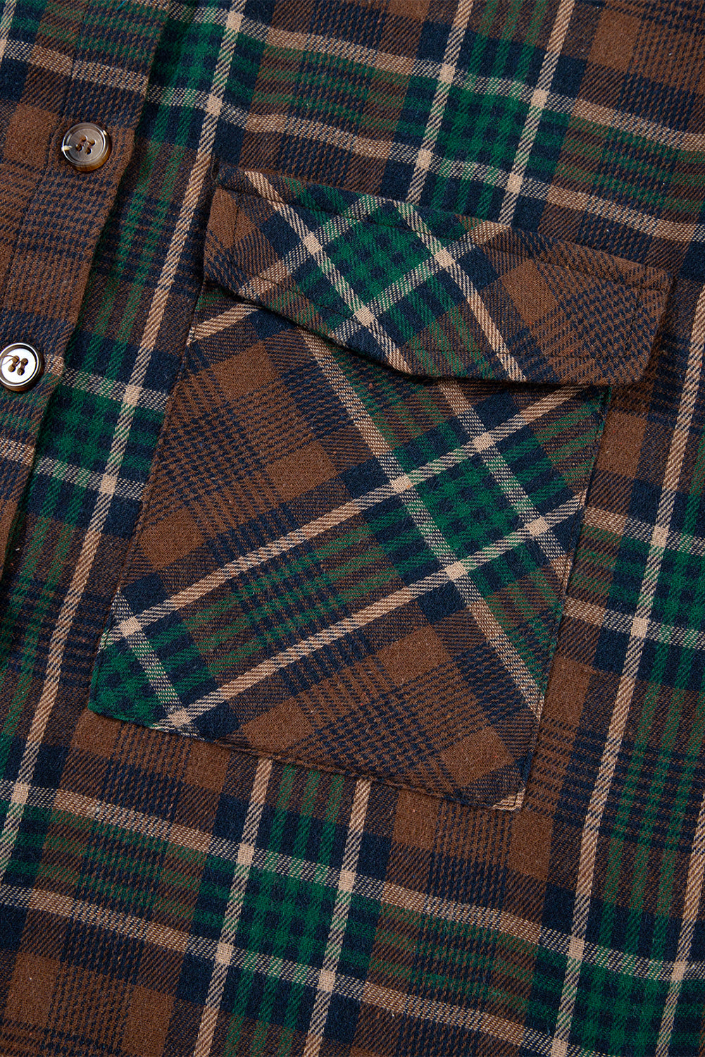 Braune Hemdjacke mit Karomuster und Brusttaschen mit Knöpfen