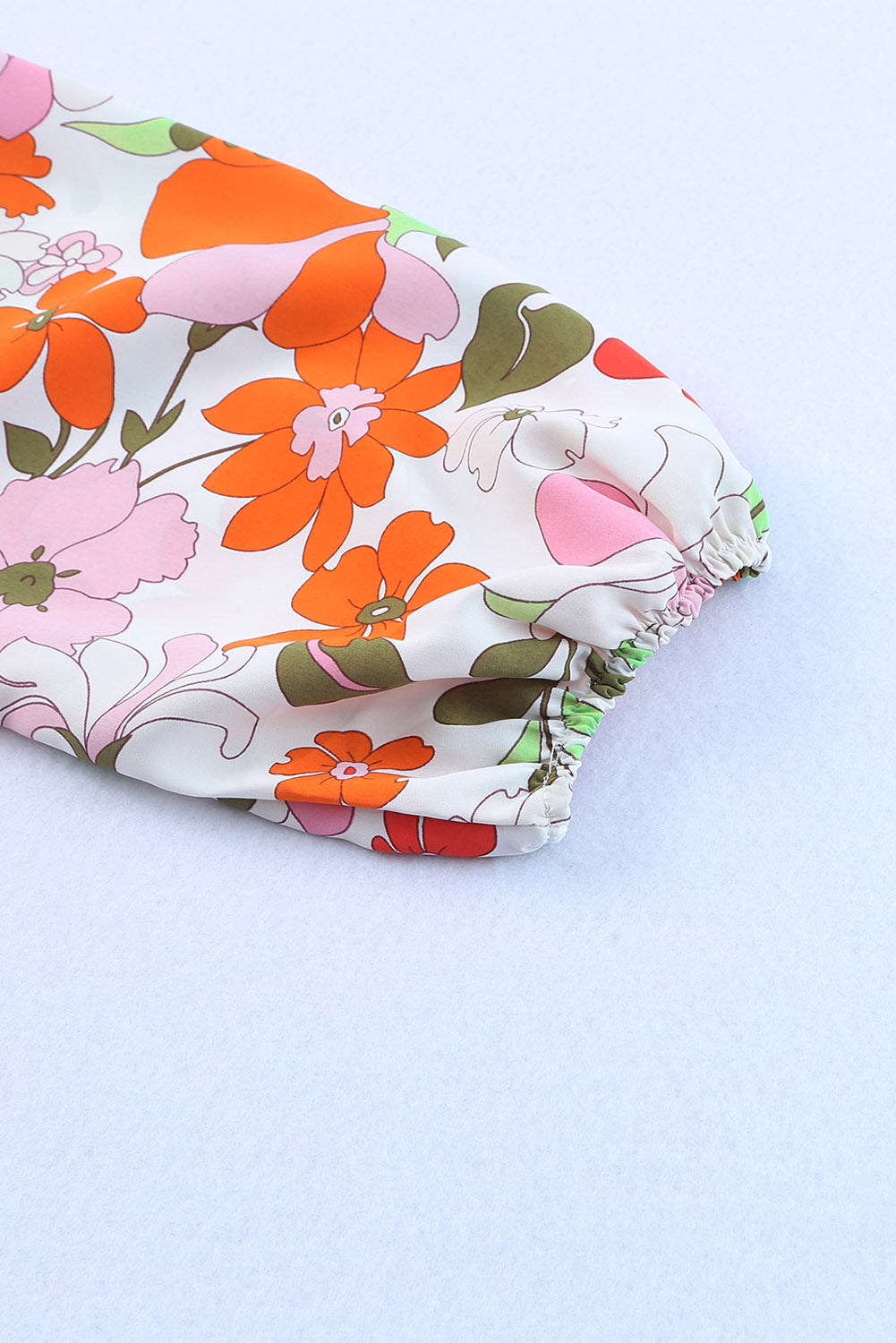 Orangefarbene Bluse mit Puffärmeln und Rüschenbesatz