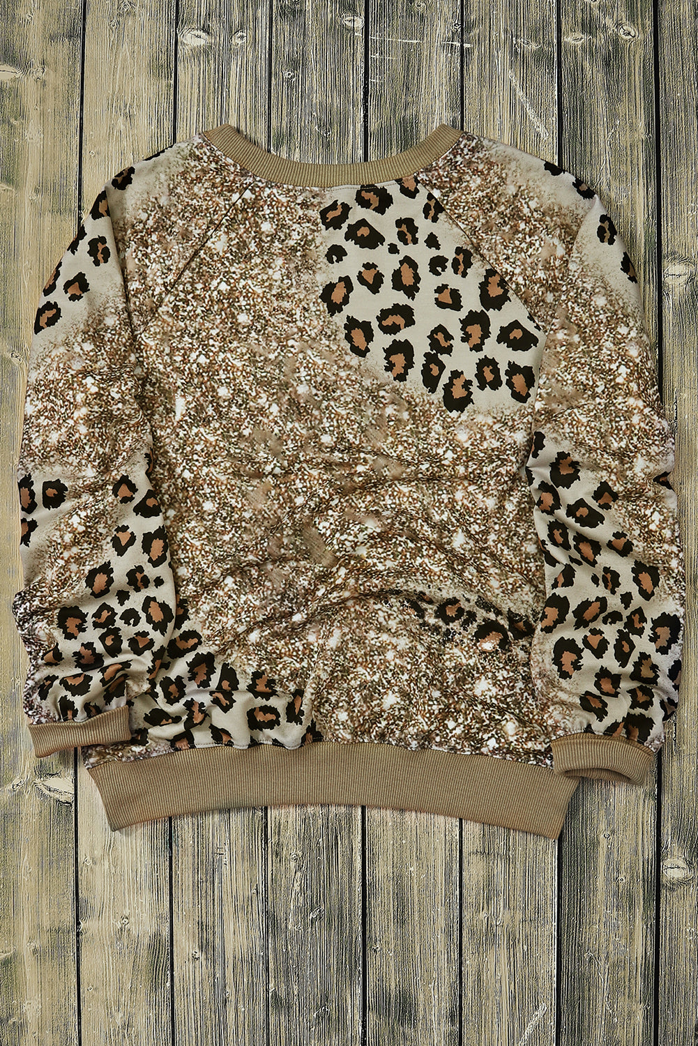 Gebleichtes Langarm-Top mit Leopardenmuster
