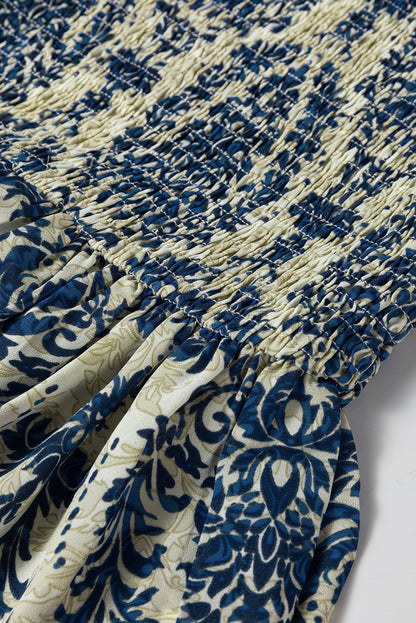 Himmelblaue Boho-Bluse mit Ballonärmeln und gesmoktem Schößchen