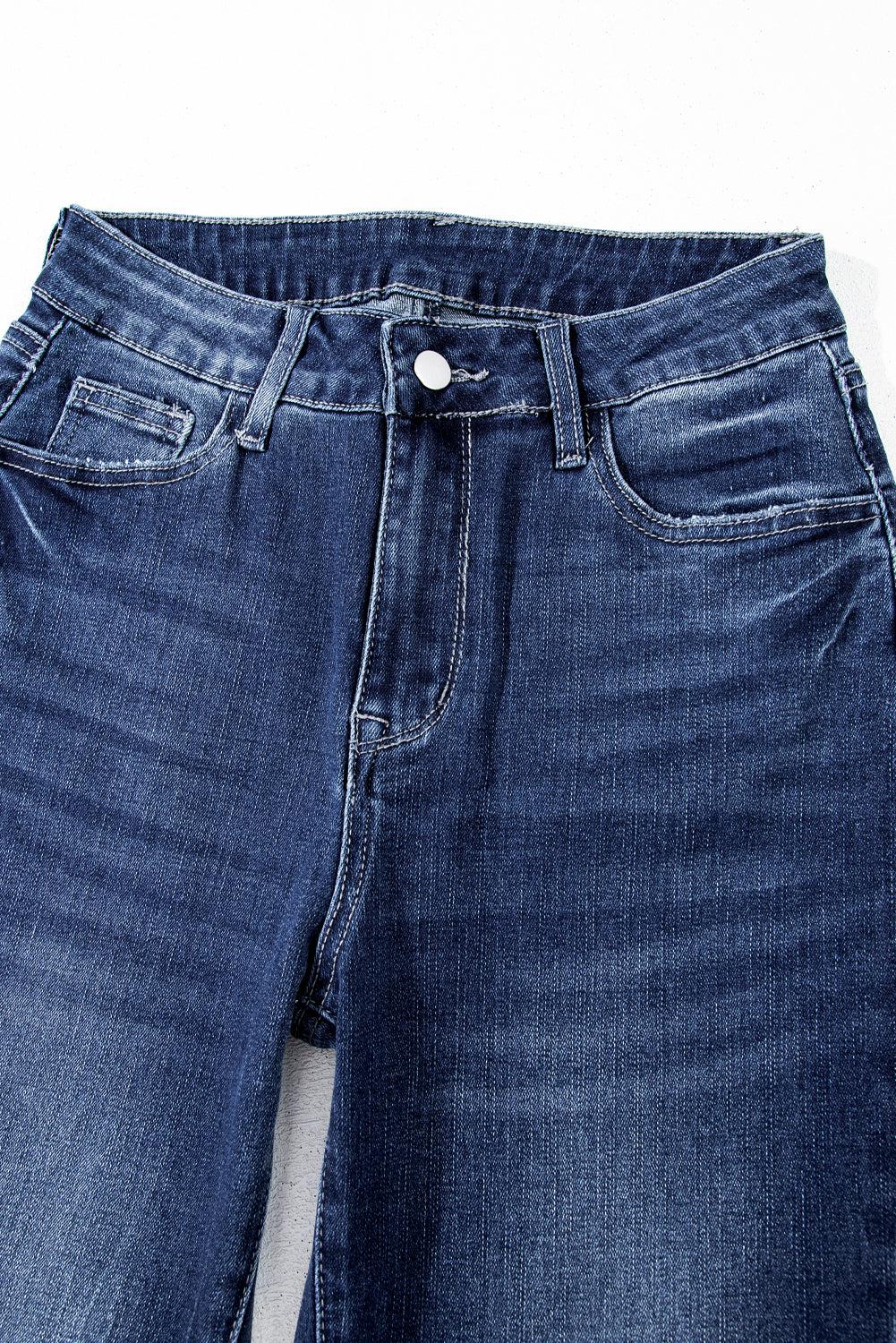 Segelblaue, Mineralwaschung, Saum mit hohem Bund und Schlagjeans