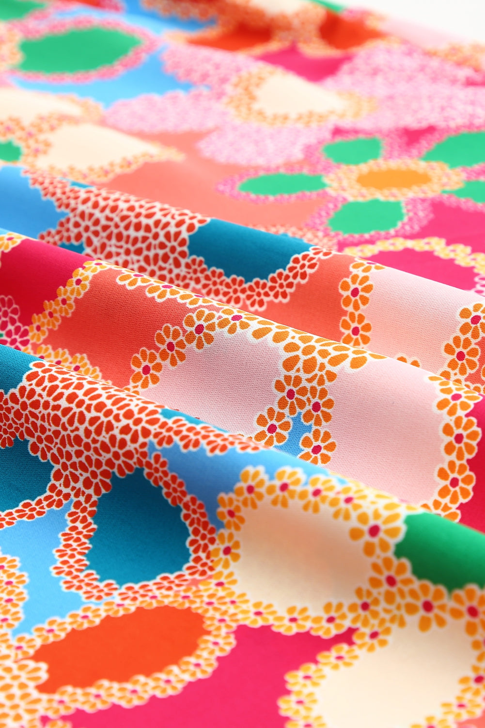 Rosa Tanktop mit Blumenmuster und Rüschenbesatz und Stickerei