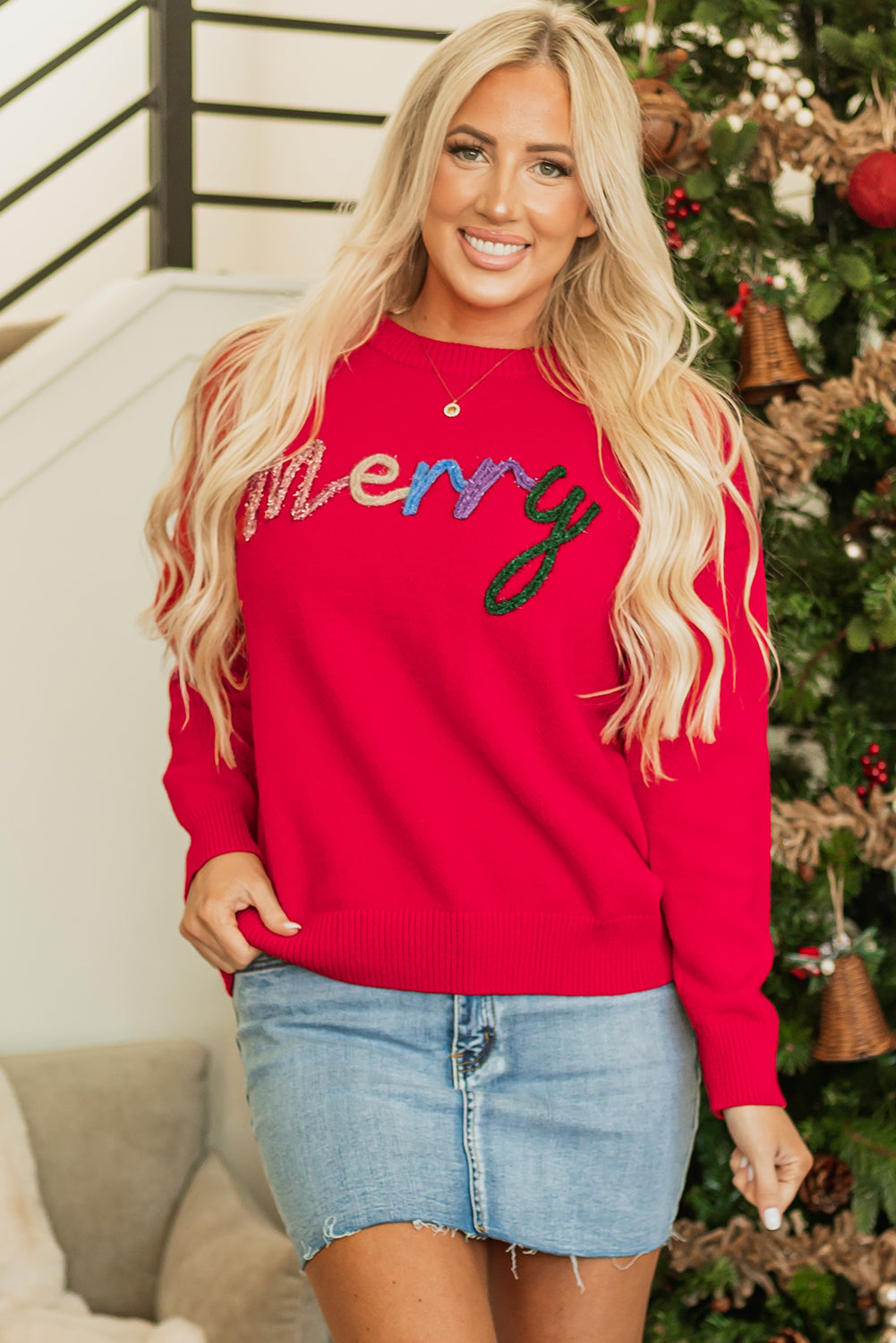 Feurig-roter Lametta Merry Letter Baggy Pullover mit tief angesetzter Schulterpartie
