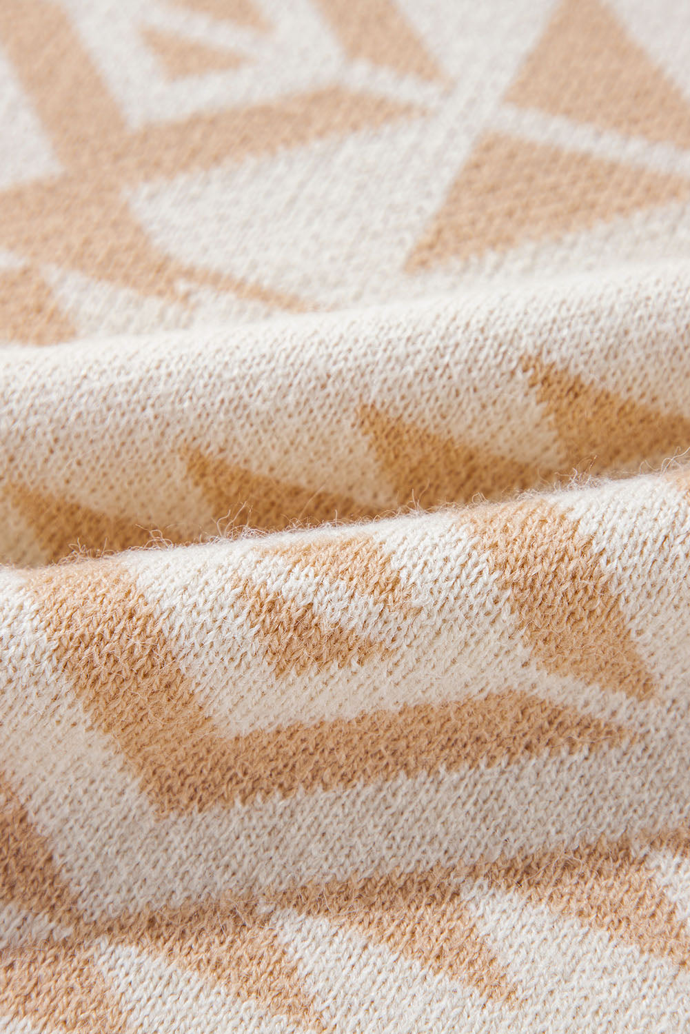 Apricot – Lockerer Pullover mit Western-Azteken-Print in Übergröße