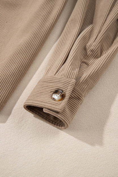 Hellkhakifarbene Cordjacke mit Kapuze, Kordelzug und Taschen