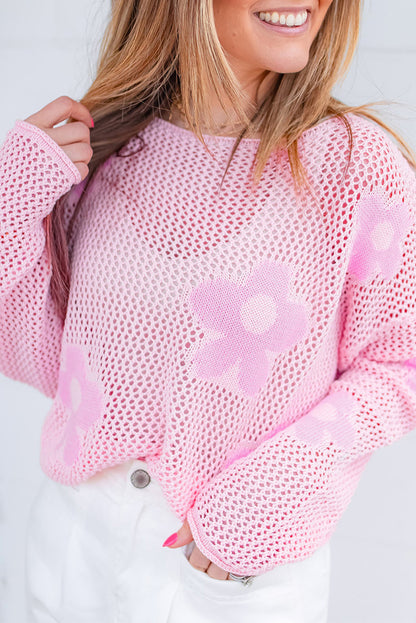 Hellrosa Strickpullover mit großer Blume und tief angesetzter Schulterpartie