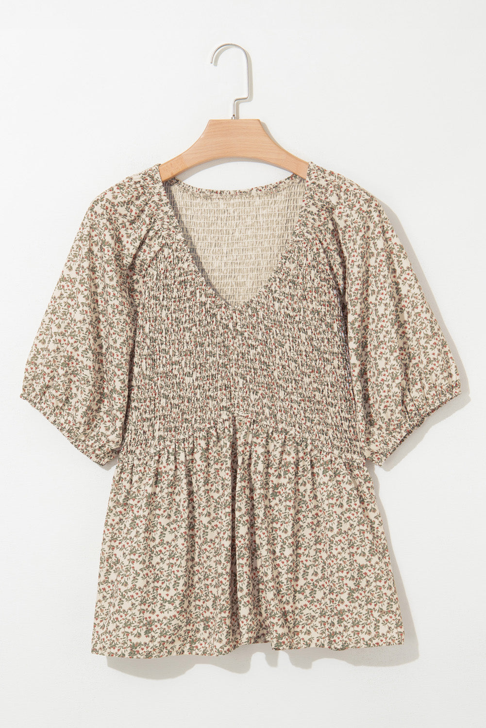 Gesmoktes Top mit Blumenmuster und Puffärmeln