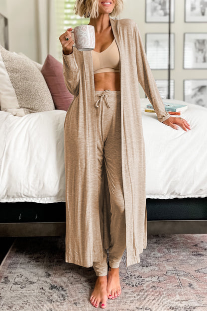 Lounge-Set aus langem Cardigan mit Schlitz und Skinny-Hose aus Pergament