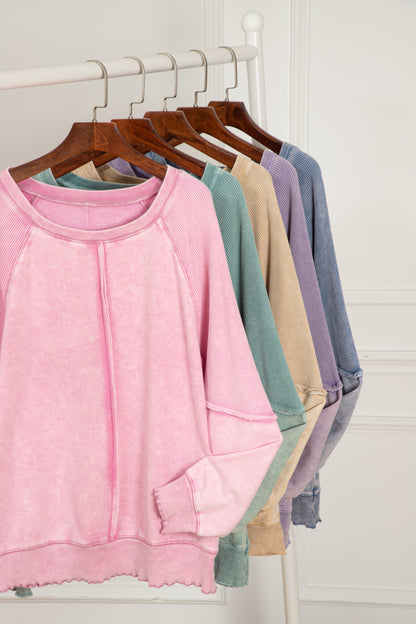 Mineralblaues, einfarbiges Sweatshirt mit Waffelstrick und Patchwork-Raglanärmeln