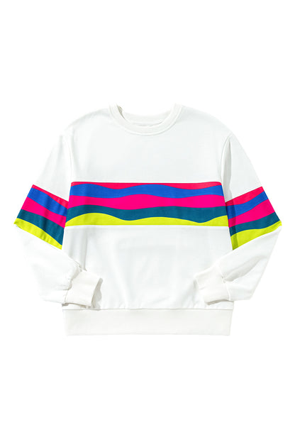 Weißes, langärmliges T-Shirt mit bunten Streifen