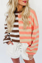 Braunes Pullover-Sweatshirt mit Streifen und Farbblockdesign und überschnittener Schulter