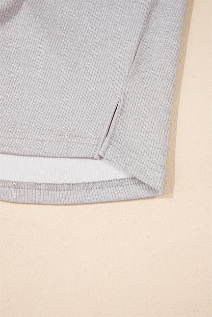 Graues Oversize-Sweatshirt mit geripptem Kragen und Farbblockdesign