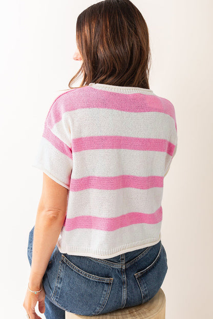 Leichtes Strickoberteil mit kurzen Ärmeln und rosa Streifen