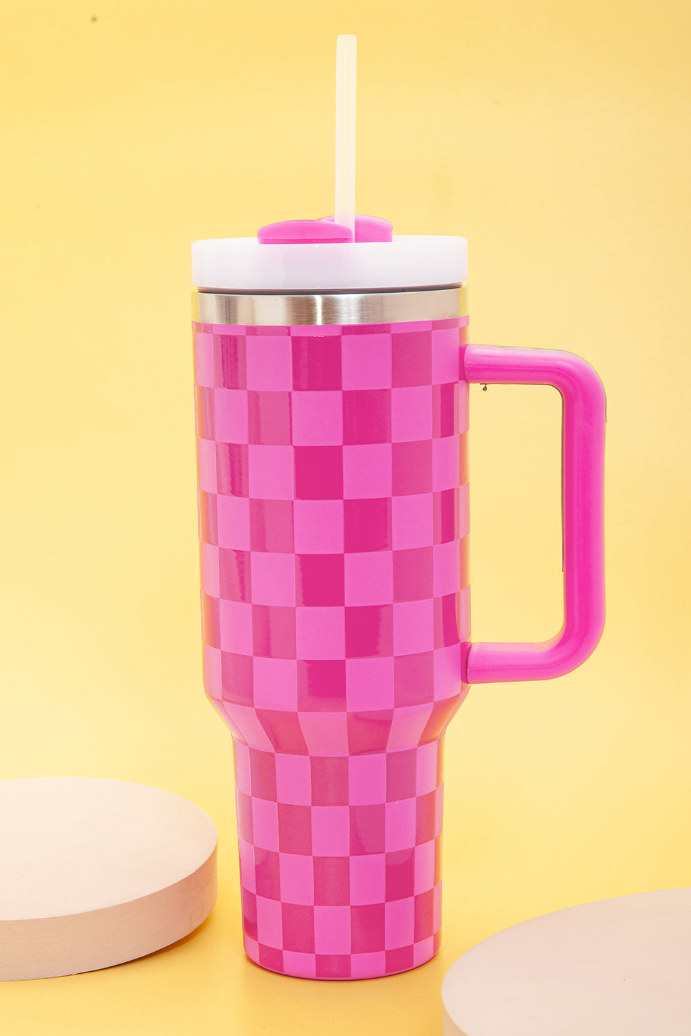 Edelstahlbecher mit Griff und Karomuster in leuchtendem Pink, 1,2 l