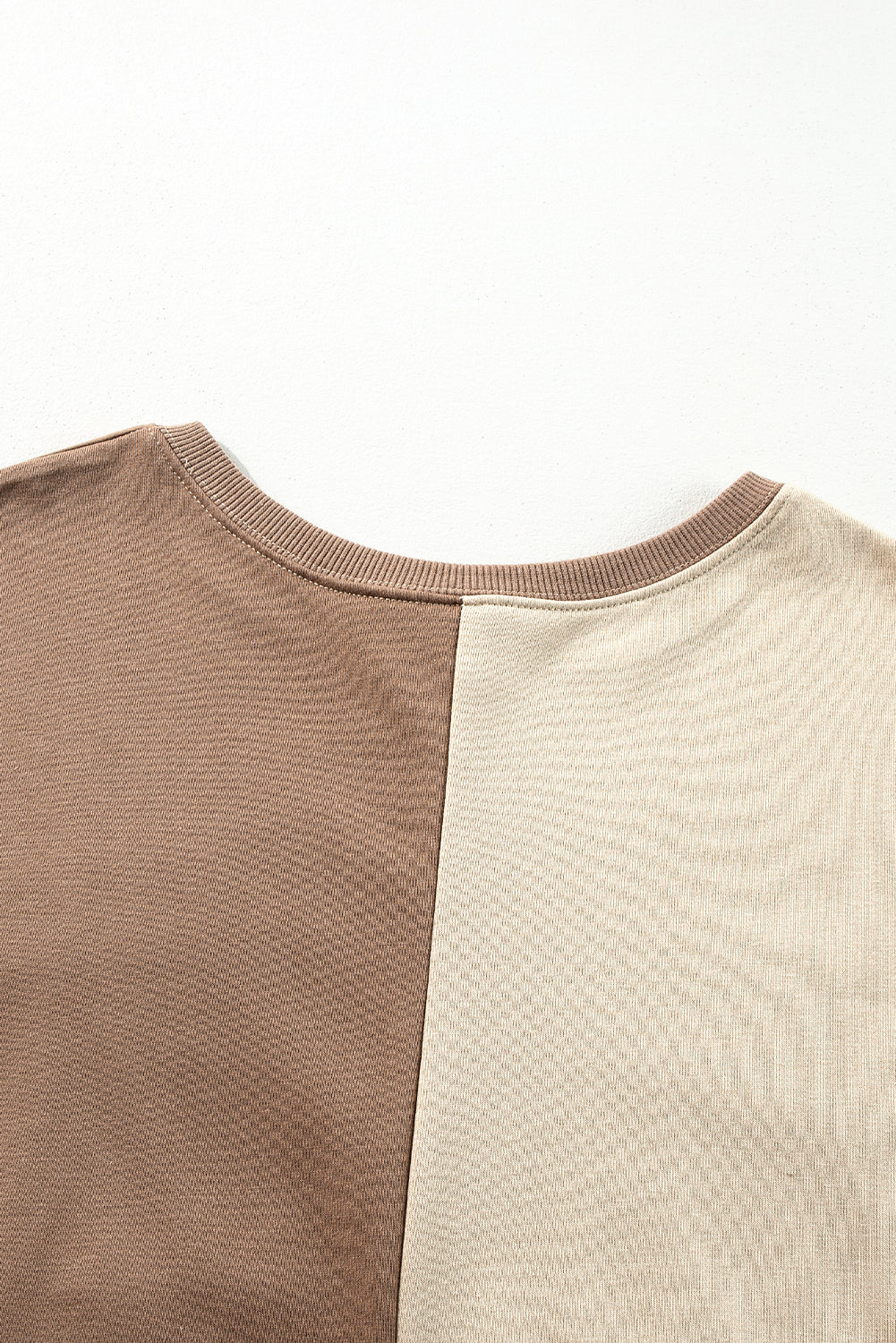 Parchment – Henley-Sweatshirt mit Farbblockdesign und hohem Bund in Übergröße