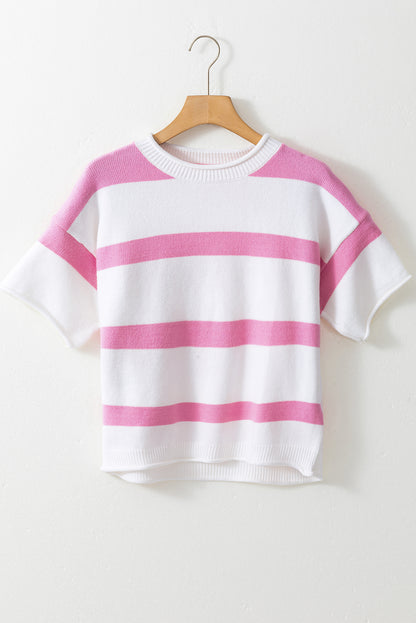 Leichtes Strickoberteil mit kurzen Ärmeln und rosa Streifen