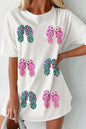 Weißes T-Shirt mit Pailletten-Flip-Flops und Grafik