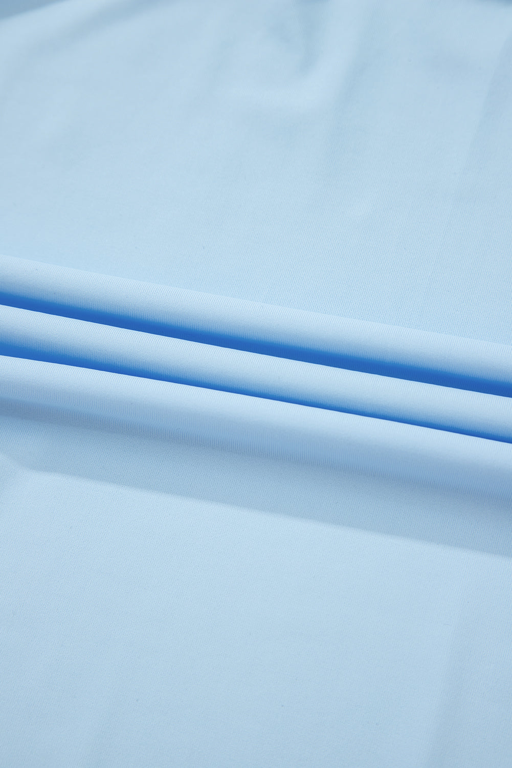 Himmelblauer Tennis-Skort mit Kordelzug und hoher Taille