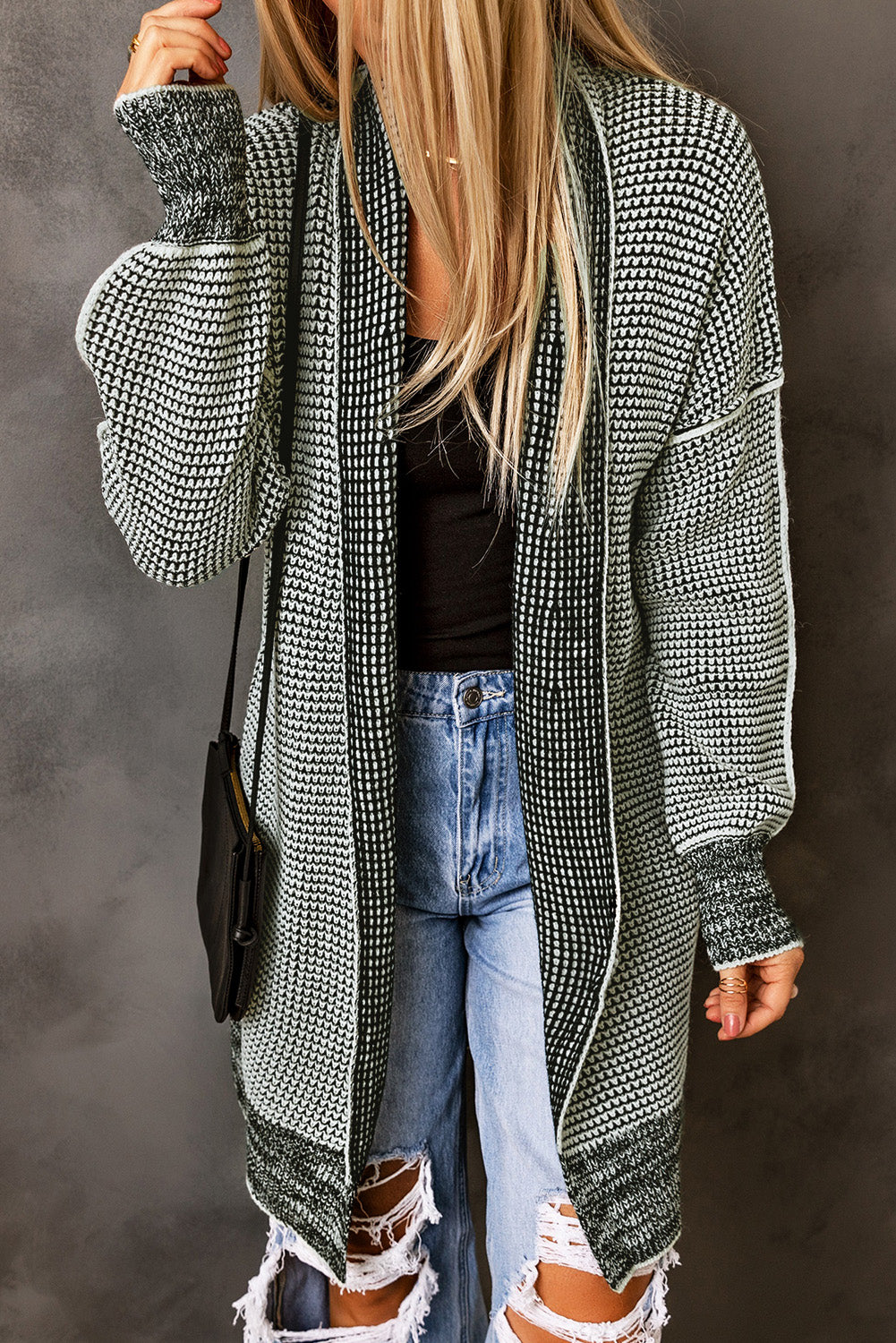 Grau karierte, lange Strickjacke mit offener Vorderseite