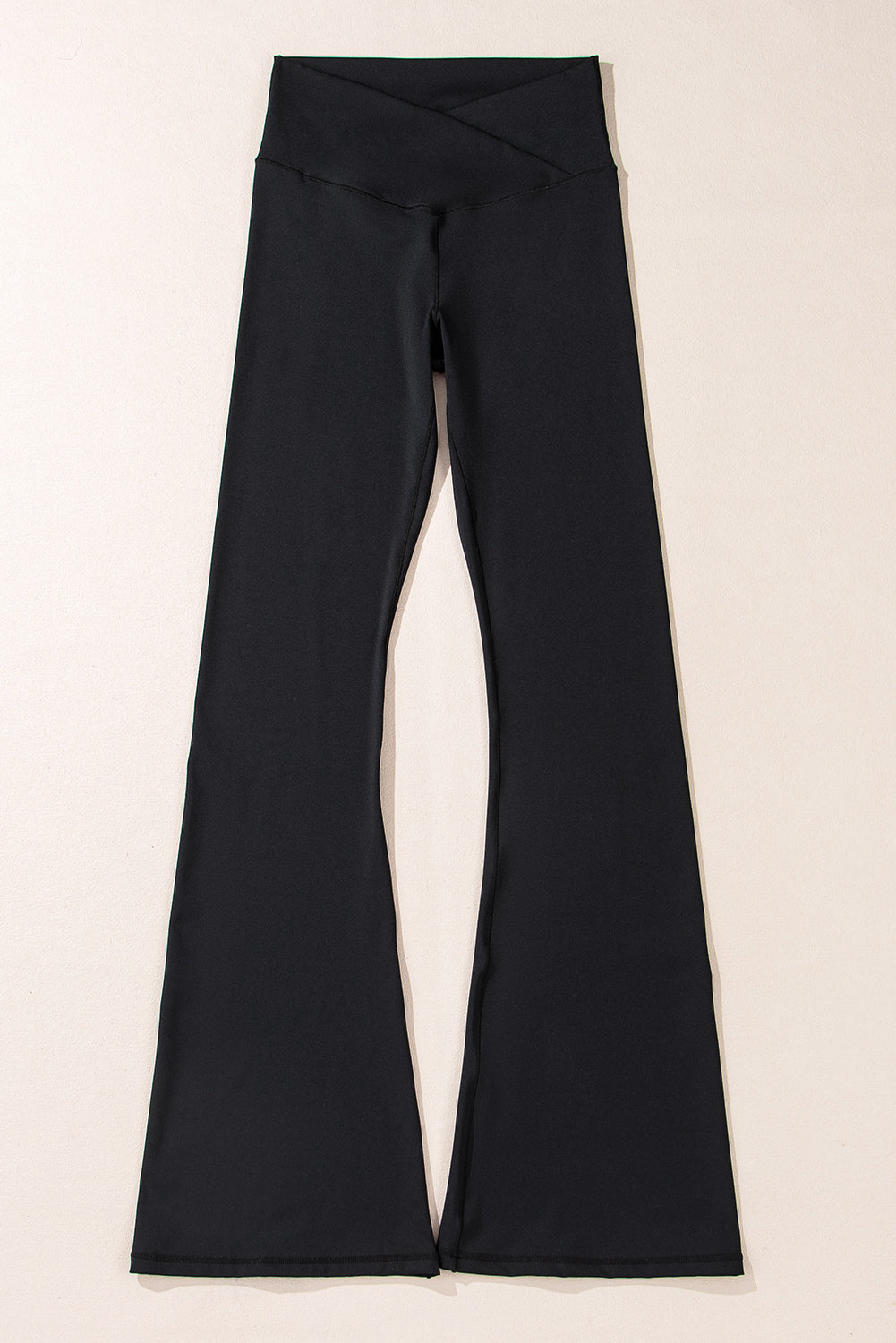 Schwarze, ausgestellte Leggings in V-Form mit hoher Taille