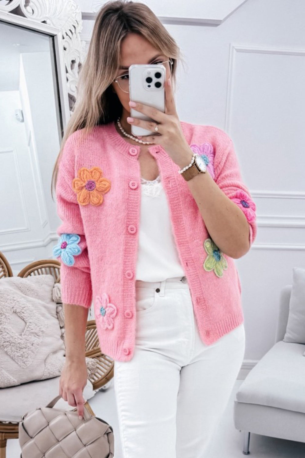 Niedliche Strickjacke mit Blumenmuster in Rosa