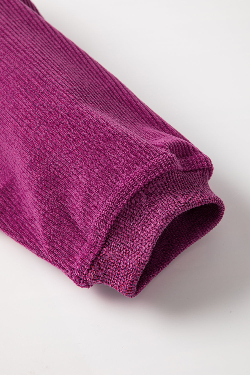 Übergroßes Festival-Sweatshirt aus geripptem Cord in Fuchsia
