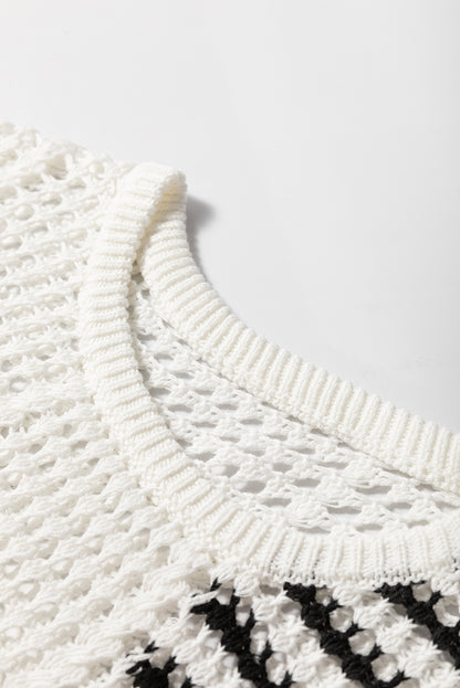 Weißer gestreifter Pullover mit durchbrochenem Strickmuster und Puffärmeln