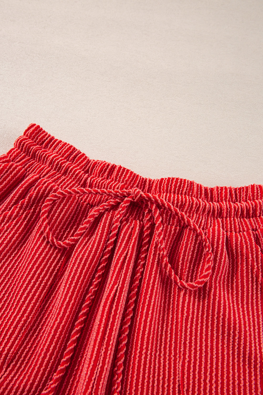 Racing Red Corded MERRY Graphic Langarm-Top und Shorts Set