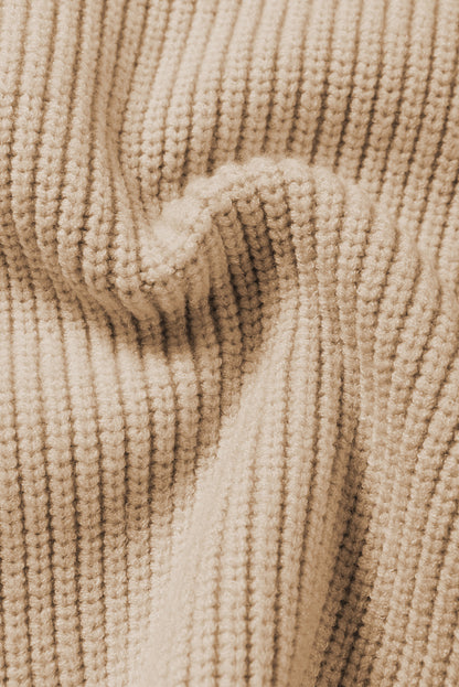 Aprikosenfarbener Pullover mit Brusttasche, V-Ausschnitt, gerippten Flügelärmeln