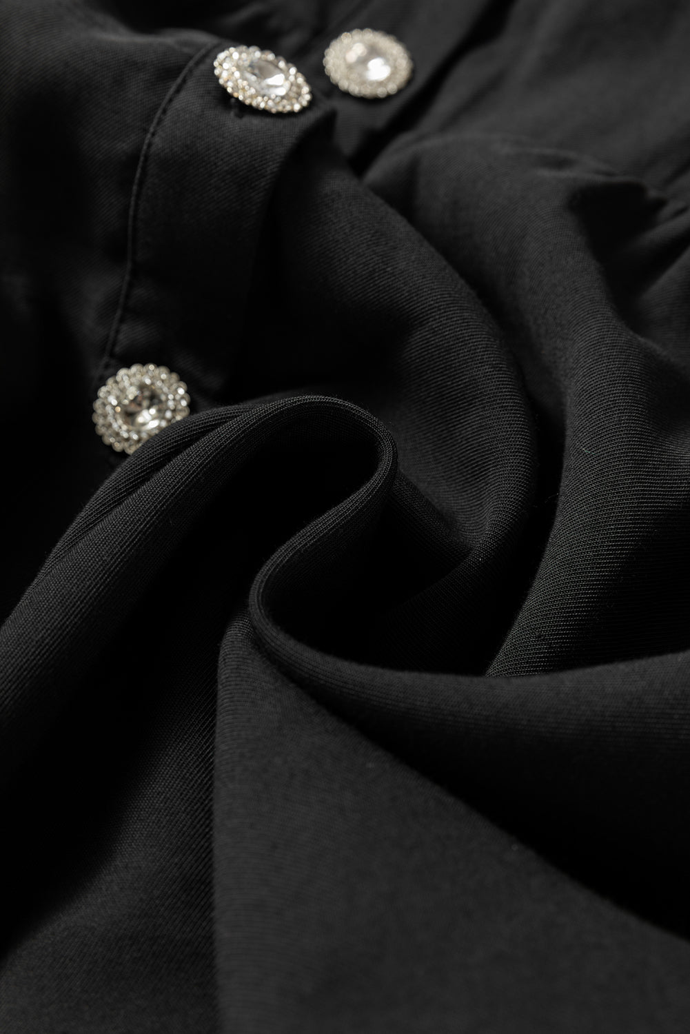 Schwarzes, elastisches, tailliertes, langärmliges Mini-Hemdkleid