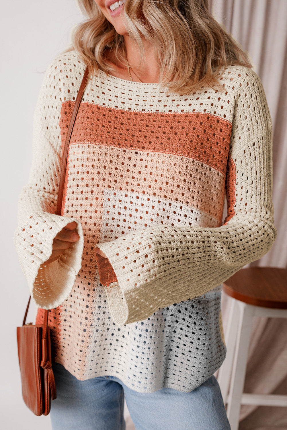 Aprikosenfarbener Pointelle-Strick-Baggy-Pullover mit Farbblockdesign