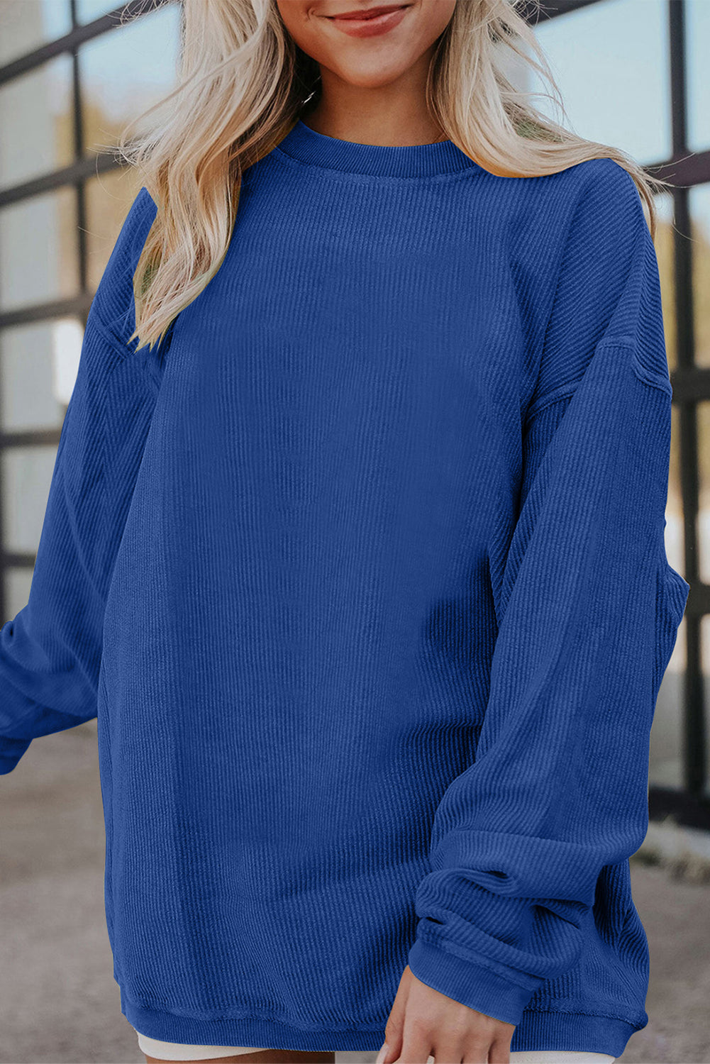 Dunkelblaues Oversize-Sweatshirt aus geripptem Cord