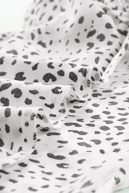 Bluse mit Leopardenmuster und Smok-Detail und Puffärmeln
