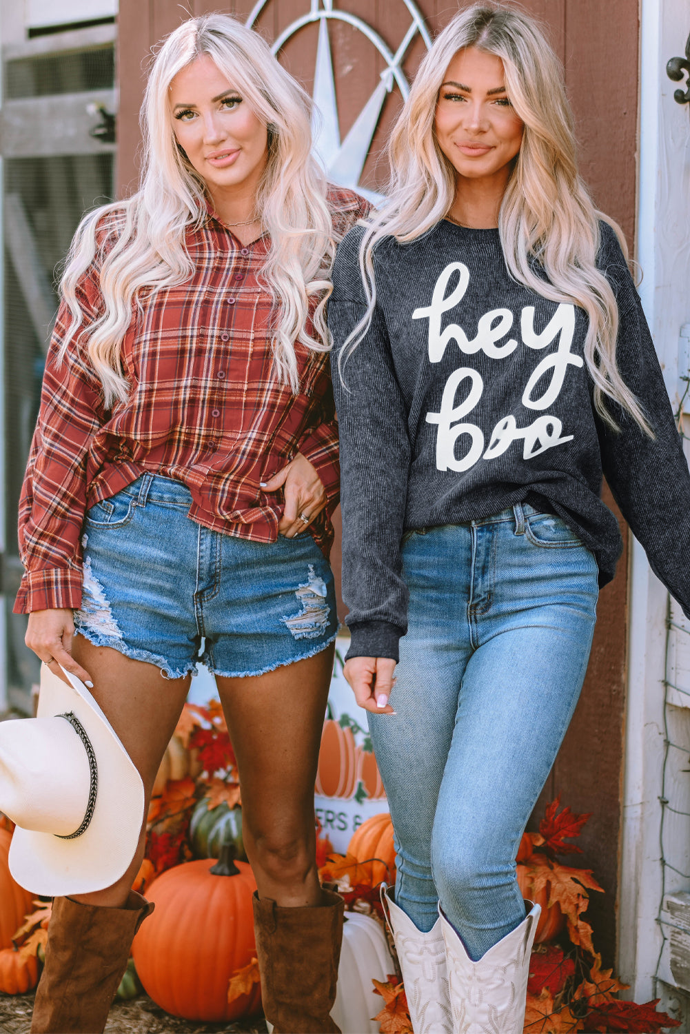 Graues Halloween-Sweatshirt mit „Hey Boo“-Grafik und Kordel