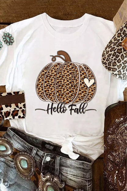 Weißes T-Shirt mit „Hello Fall“-Print und Leoparden-Kürbis-Motiv