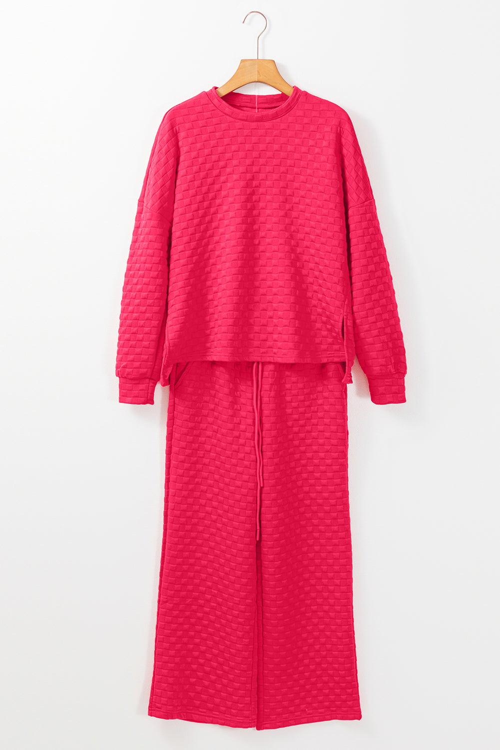Erdbeerrosa kariertes, strukturiertes Pullover-Oberteil und Hose-Set mit Schlitz
