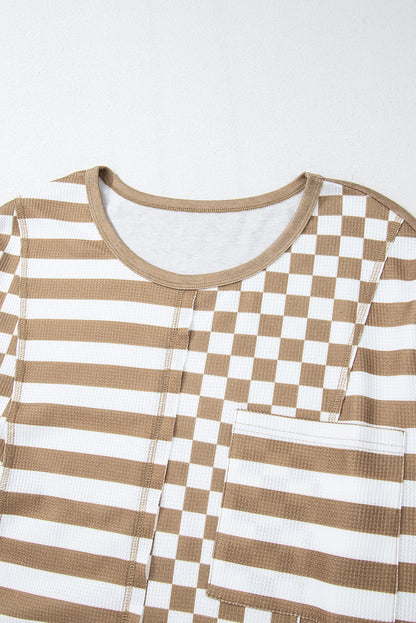 Khakifarbene Bluse mit Schachbrettmuster und Patchwork-Laternenärmeln und Taschen