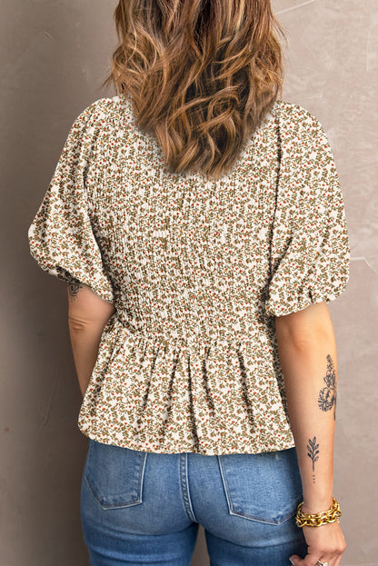 Gesmoktes Top mit Blumenmuster und Puffärmeln