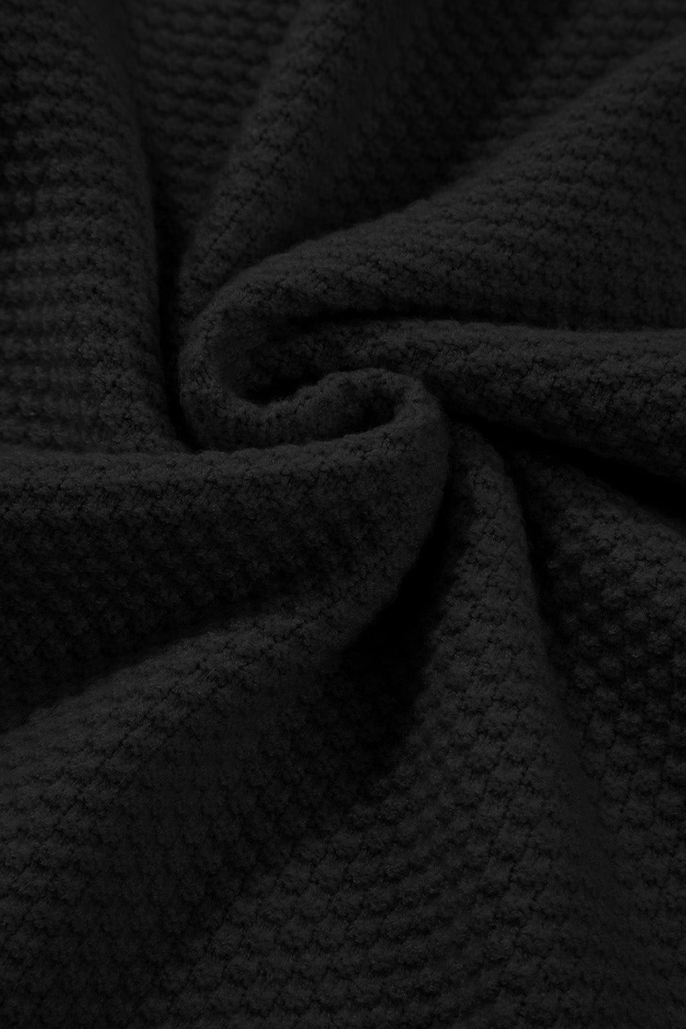 Schwarzer, unifarbener, strukturierter Strickpullover mit geteilten Bündchen und überschnittener Schulter
