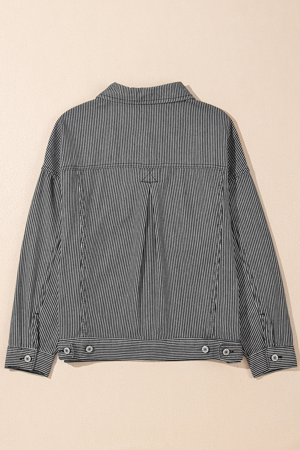 Blau gestreifte, gewaschene Oversize-Jeansjacke mit Taschen
